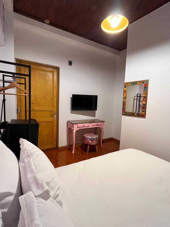 Dimora Kadikoey Hotel Истанбул Екстериор снимка
