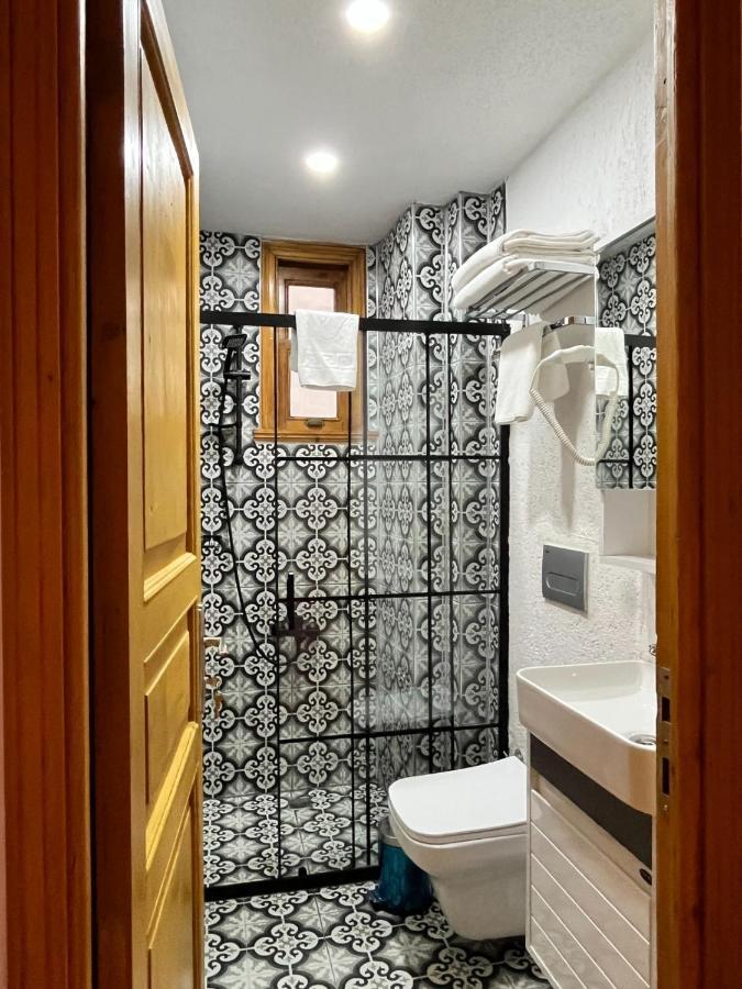 Dimora Kadikoey Hotel Истанбул Екстериор снимка
