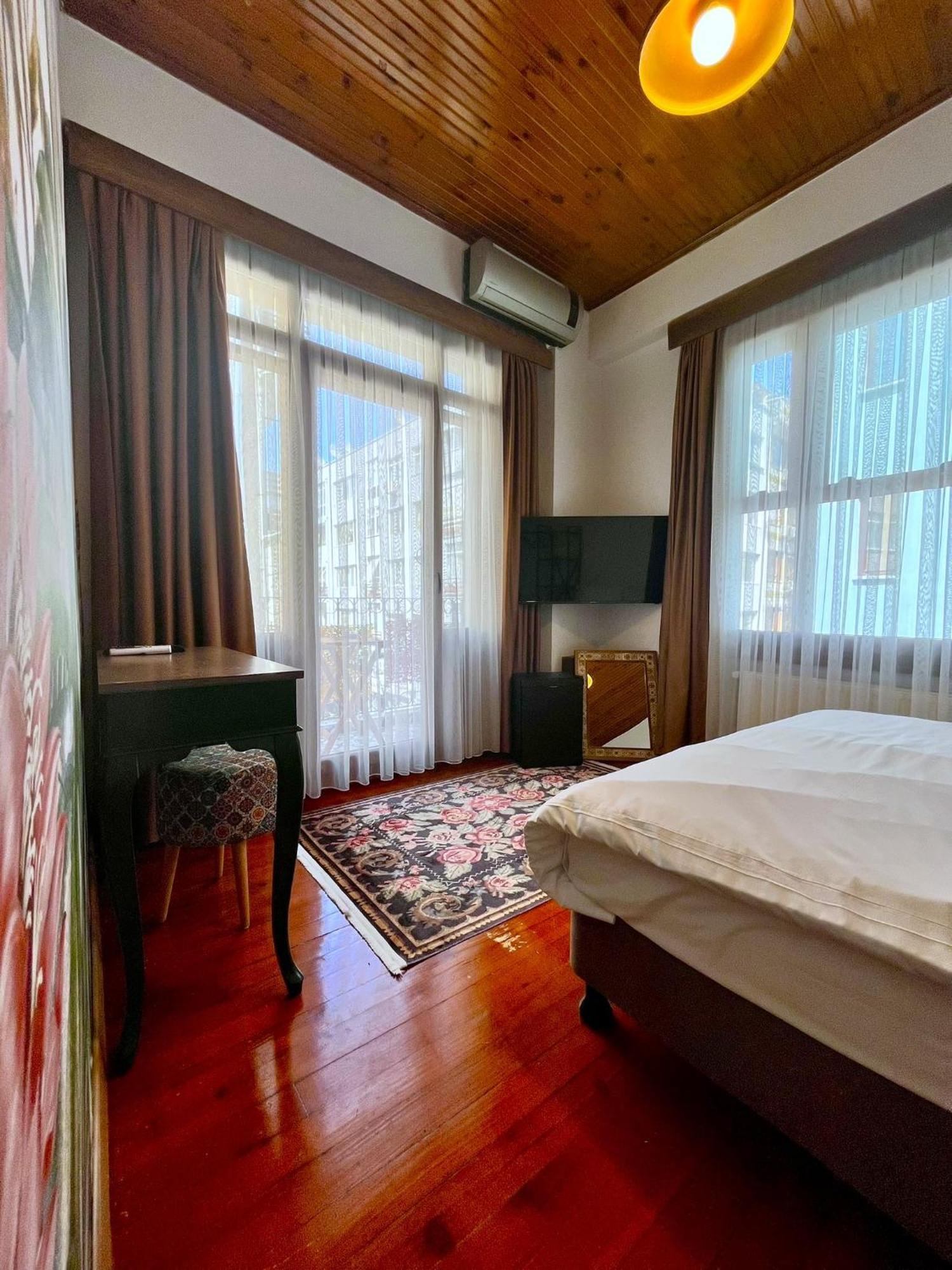 Dimora Kadikoey Hotel Истанбул Екстериор снимка