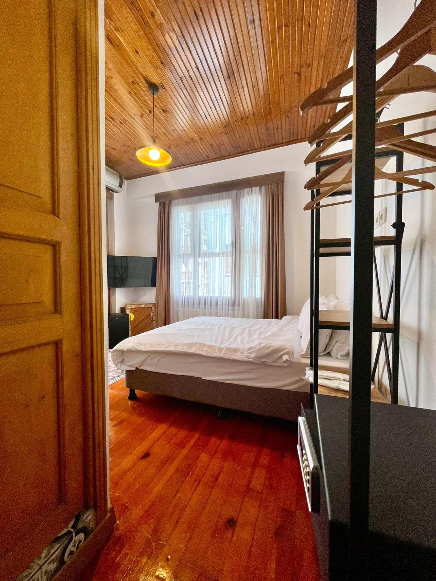 Dimora Kadikoey Hotel Истанбул Екстериор снимка