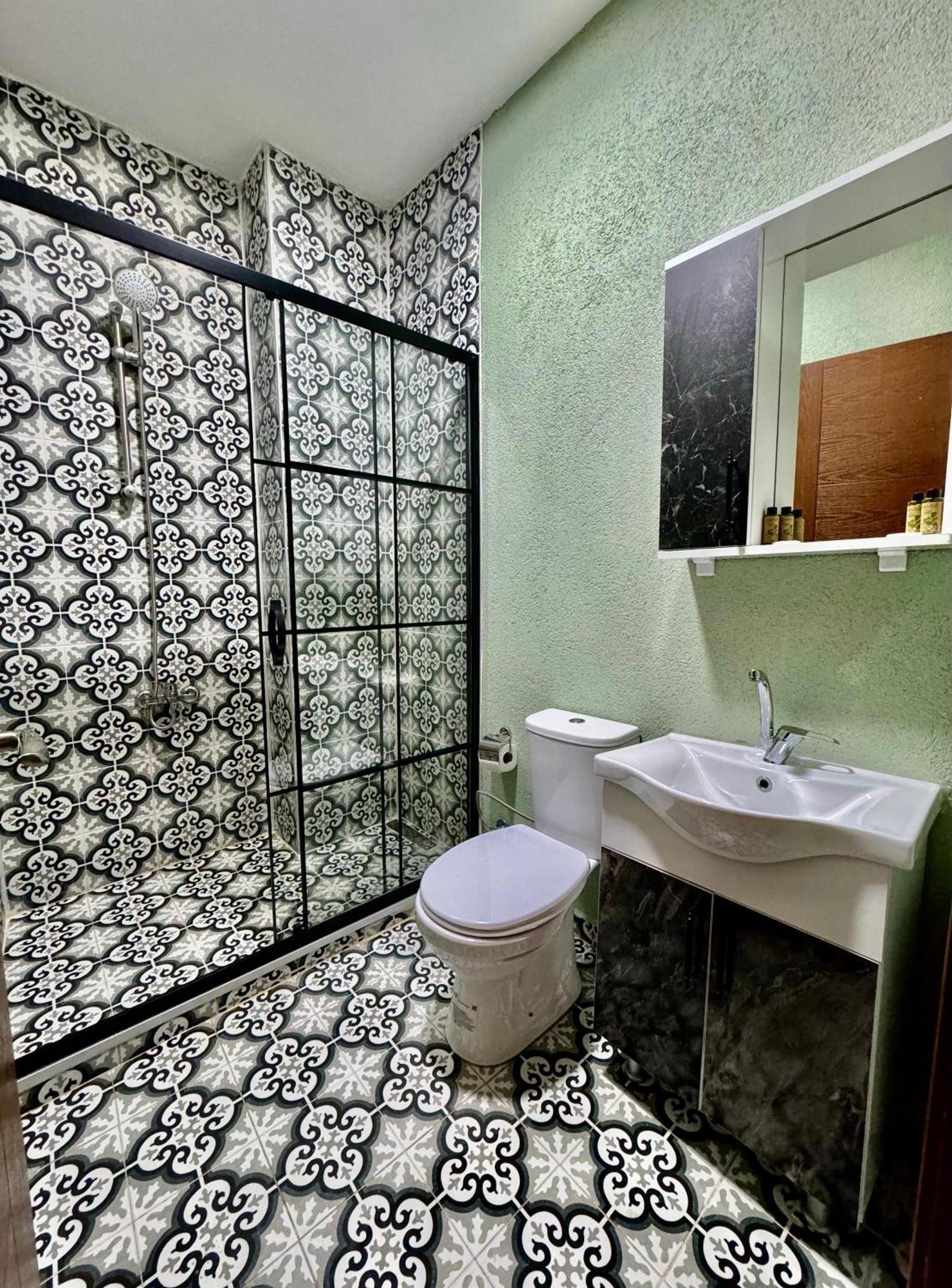 Dimora Kadikoey Hotel Истанбул Екстериор снимка